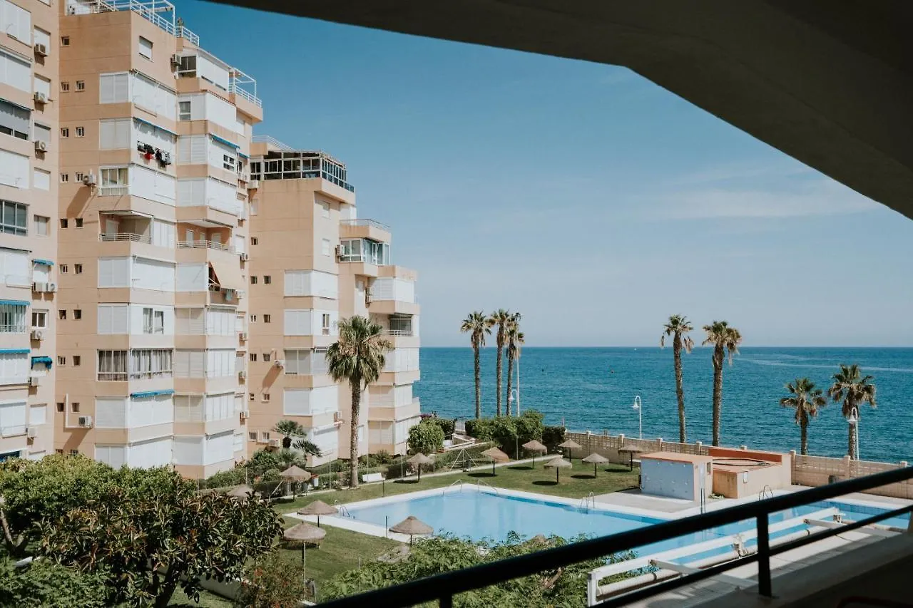 Apto Primera Linea De Playa Malaga